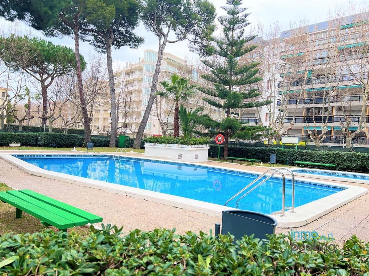 Sun Beach Gisamar サロウ エクステリア 写真