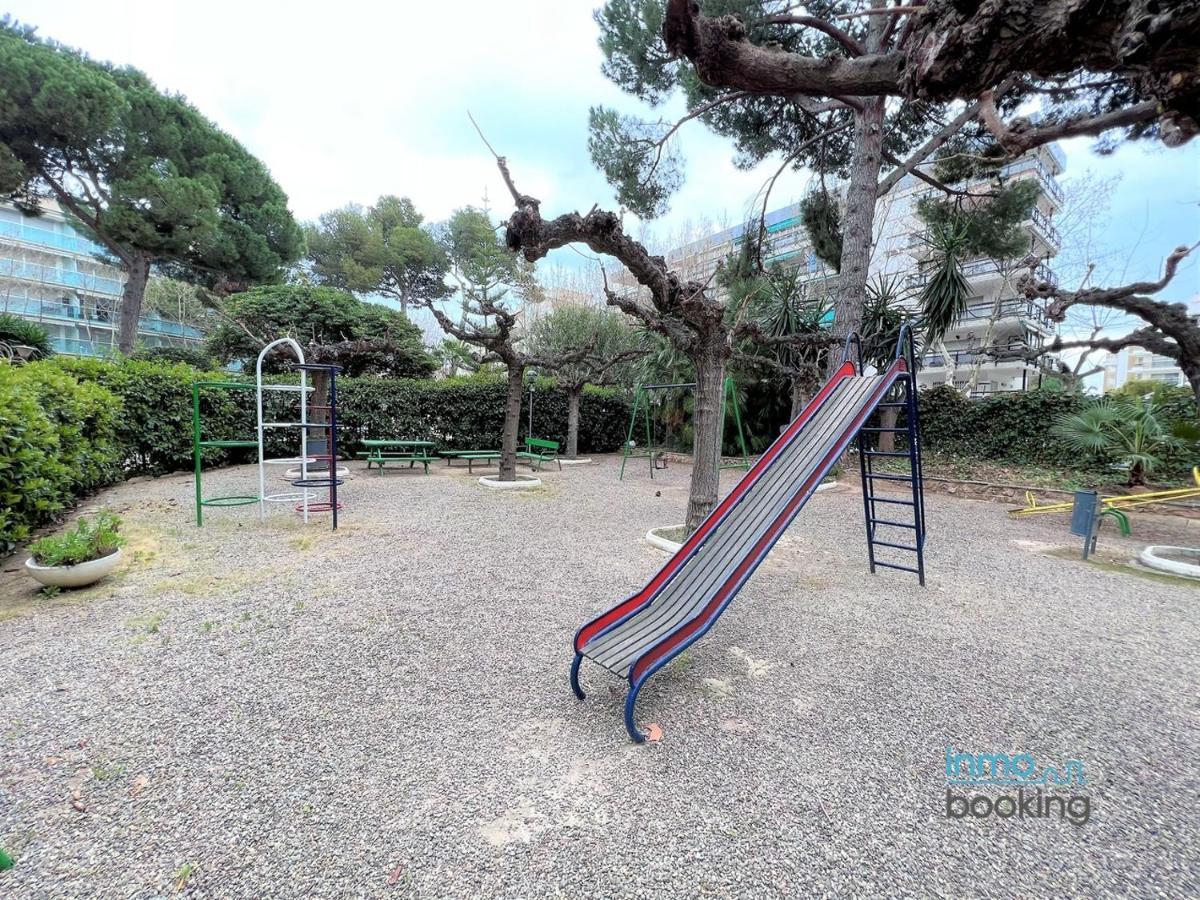 Sun Beach Gisamar サロウ エクステリア 写真