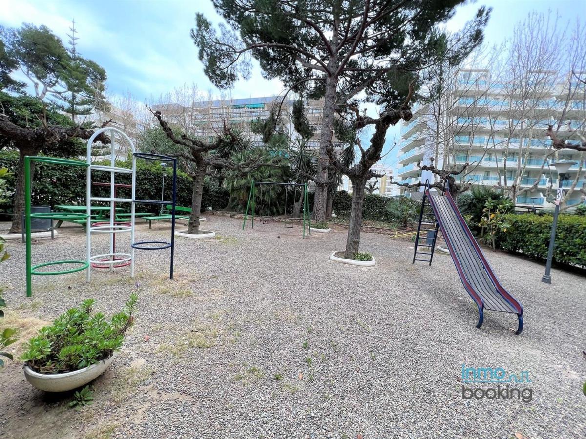Sun Beach Gisamar サロウ エクステリア 写真